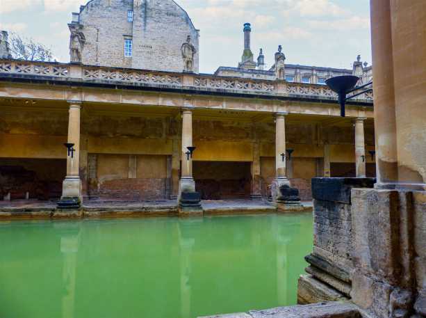Das große Becken im römischen Bad von Bath bath becken römisches bad ausflug southampton kreuzfahrt