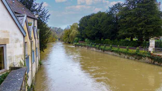 Blick auf den Avon von der Stadtbrücke Bradfords aus bradford-on-avon fluss ausflug southampton kreuzfahrt