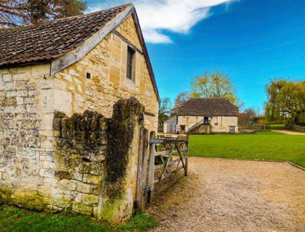 Mittelalterliche Scheune in Bradford-on-Avon ausflug southampton kreuzfahrt scheune mittelalter bradford-on-Avon