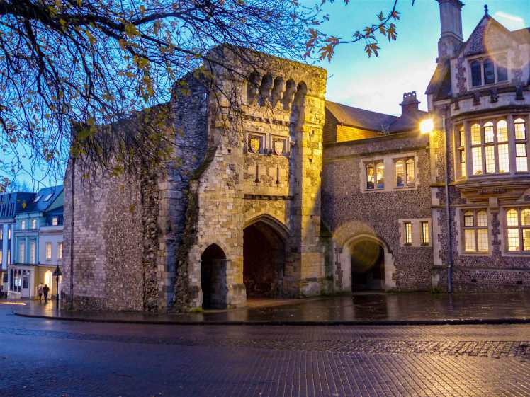 stadttor ausflug southampton kreuzfahrt winchester